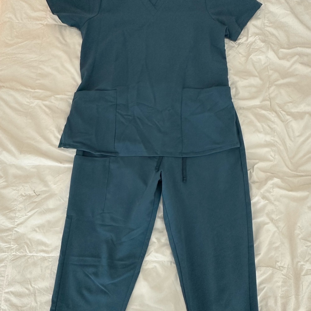 Mandala Women’s Blue Scrub Set